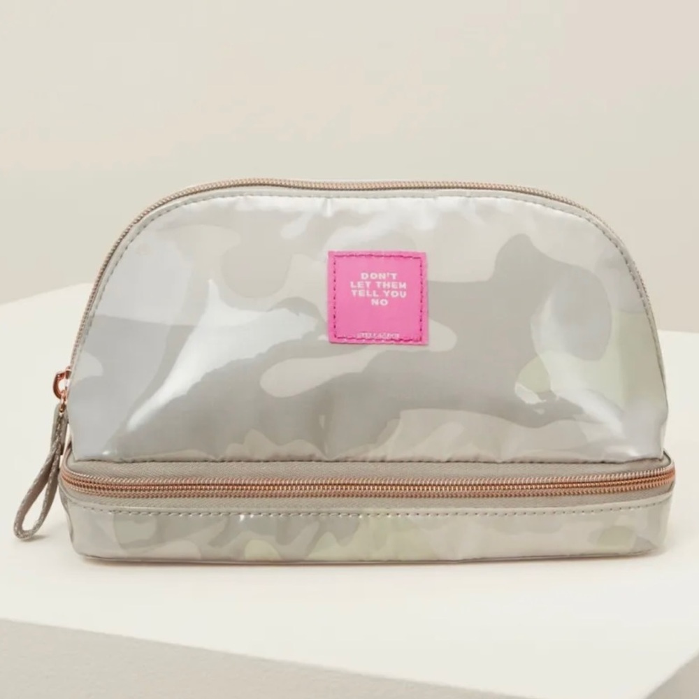 Stella & Dot Crush It Pouf in Camo Bluch